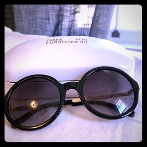 DVF sunnies